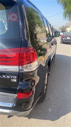 لكزس LX